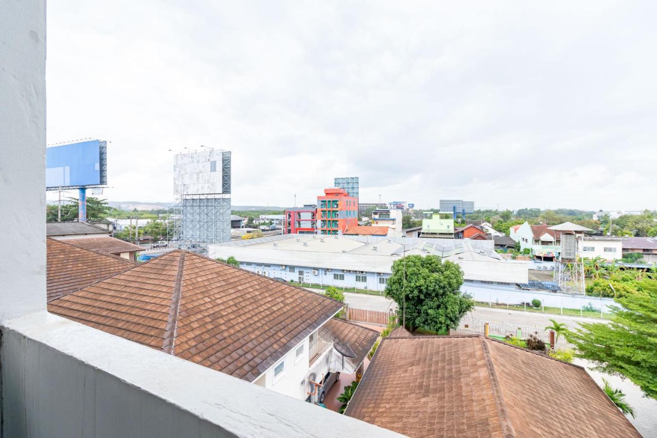 Central View Hostel Hat Yai Esterno foto