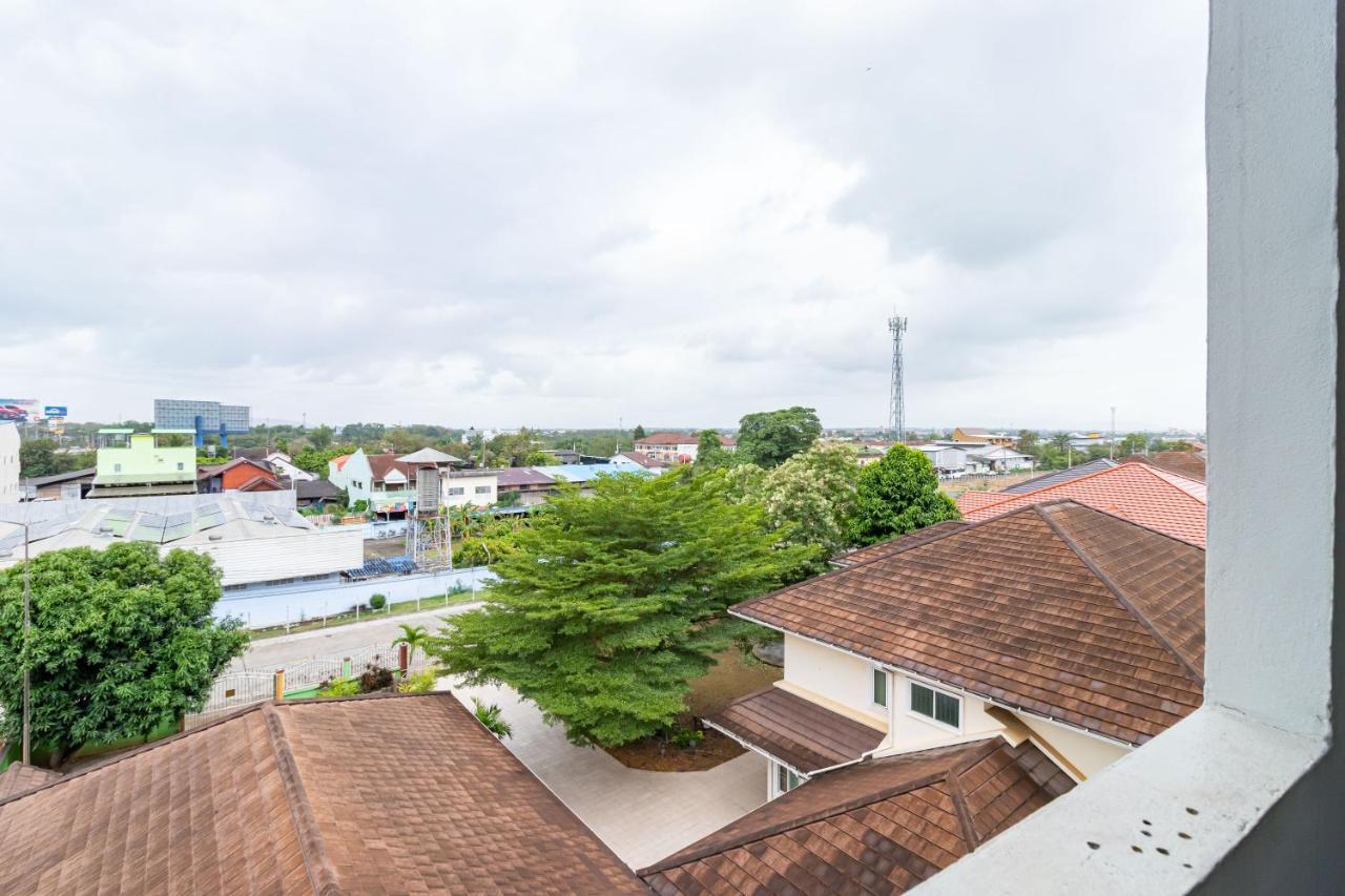 Central View Hostel Hat Yai Esterno foto