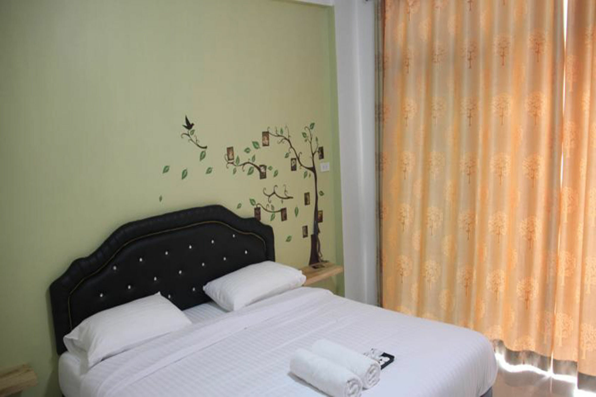 Central View Hostel Hat Yai Esterno foto